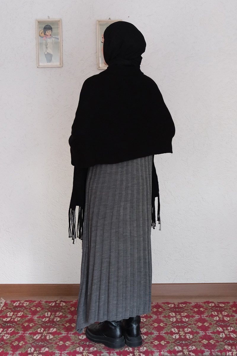 Siyah Şal Hırka