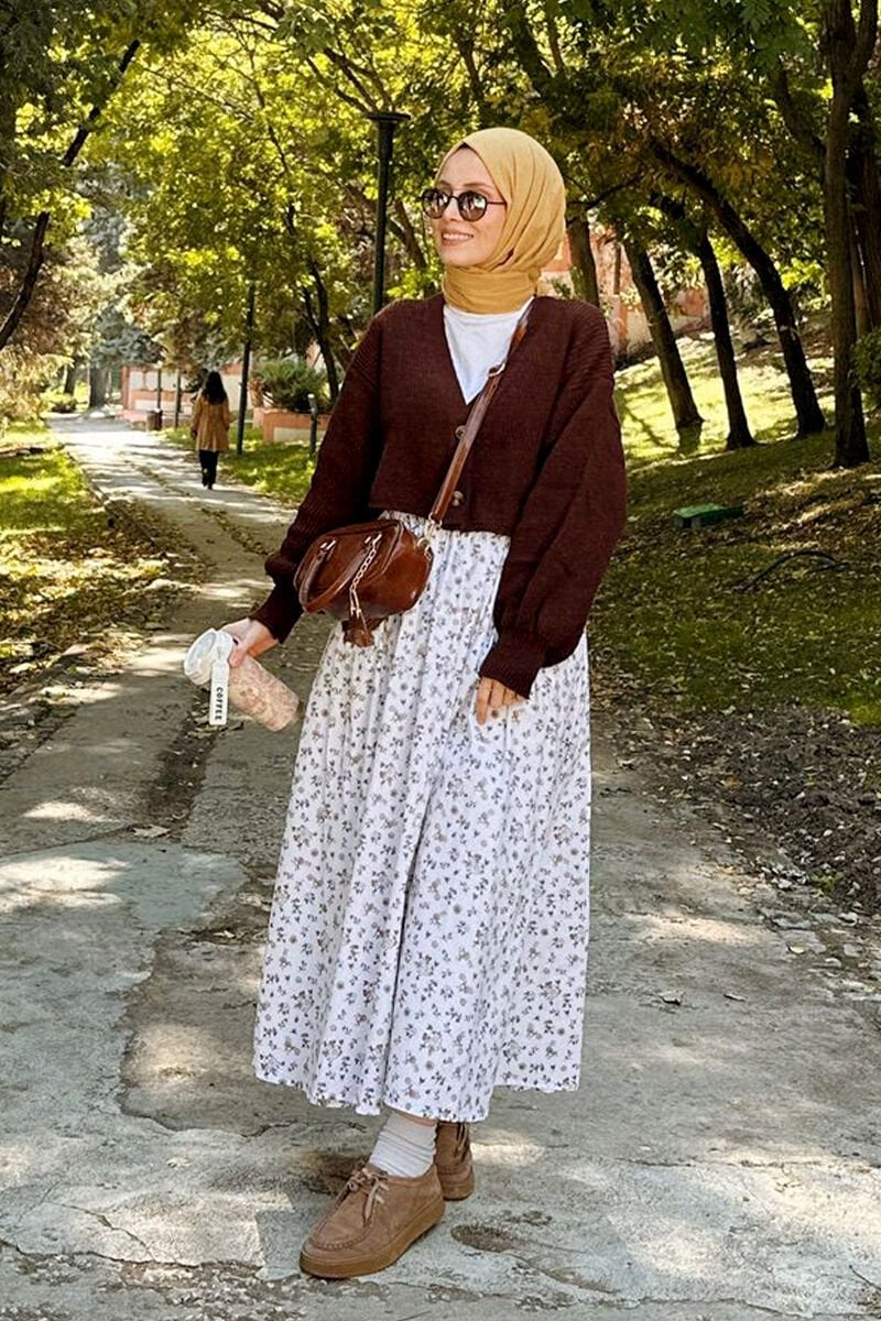 Acı Kahve Balon Kol Triko Hırka & Çıtır Çiçek Balon Etek Takım
