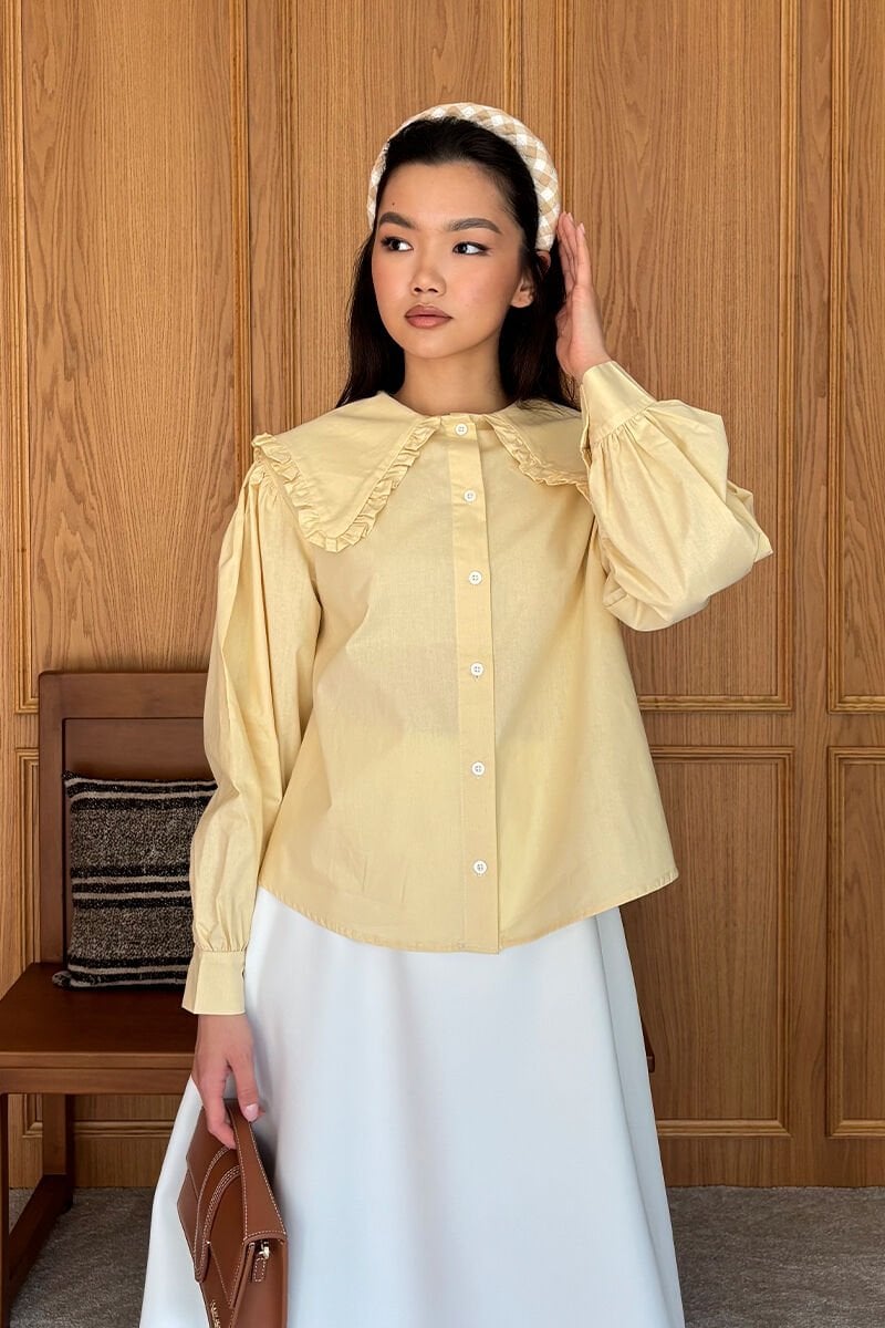 Tereyağ Sarısı Yakası Fırfırlı Crop Gömlek