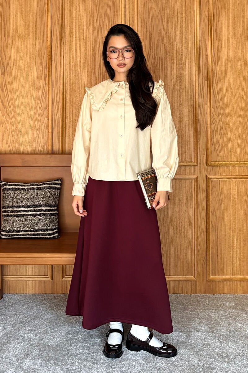 Krem Yakası Fırfırlı Crop Gömlek & Bordo Scuba Etek Takım