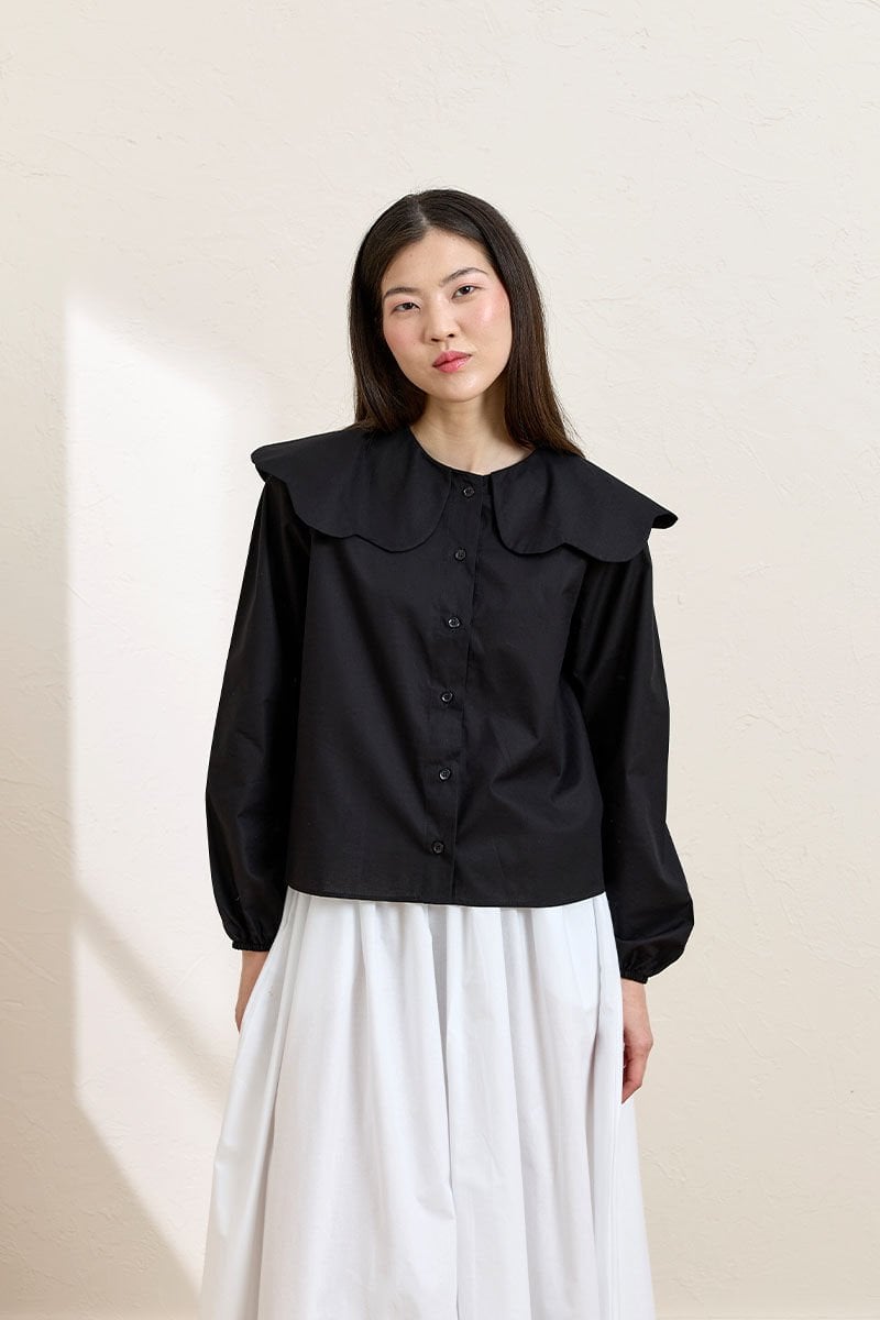 Siyah Papatya Yaka Crop Gömlek & Beyaz Balon Etek