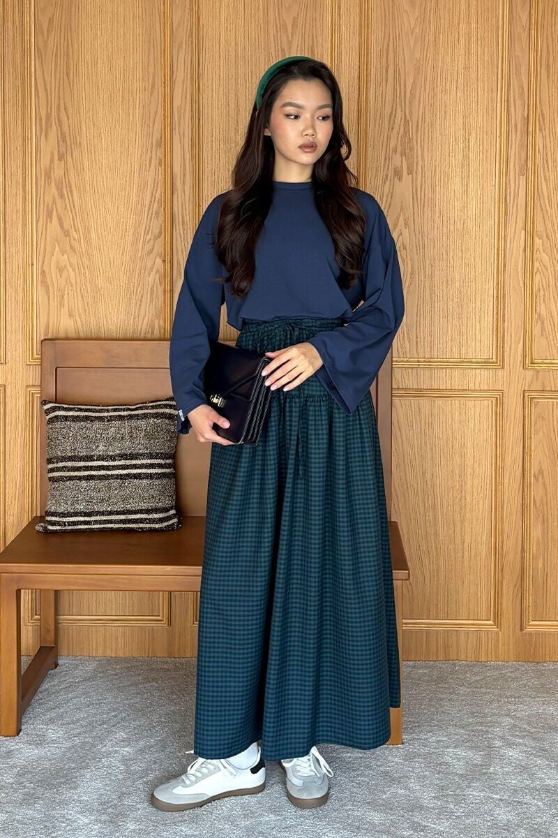 Lacivert Body & Zümrüt Pötikare Desen Etek Takım