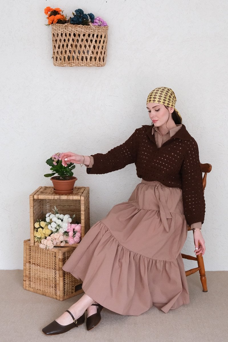 Kahverengi Ajurlu V Yaka Triko Crop