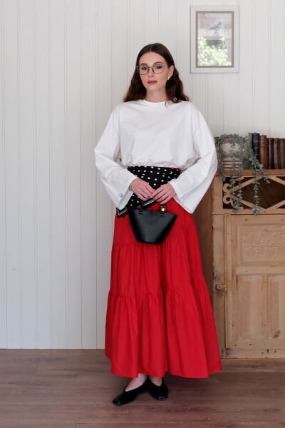 Ekru Body & Kırmızı Çapraz Kat Etek Takım