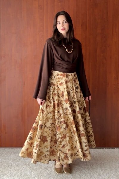 Acı Kahve Oysho Bağlamalı Bluz & Karamel Çiçek Desenli Parçalı Etek Takım