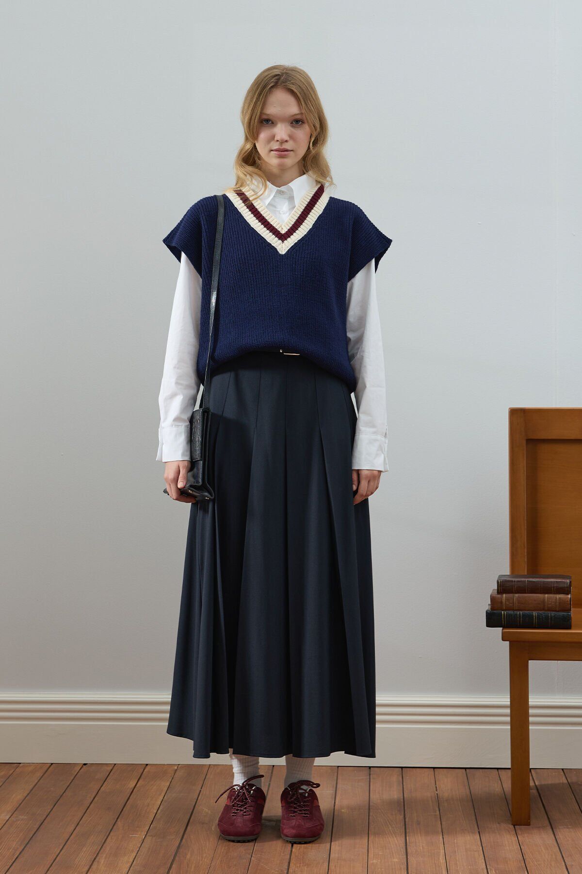 Lacivert Poliviskon Kolej Etek