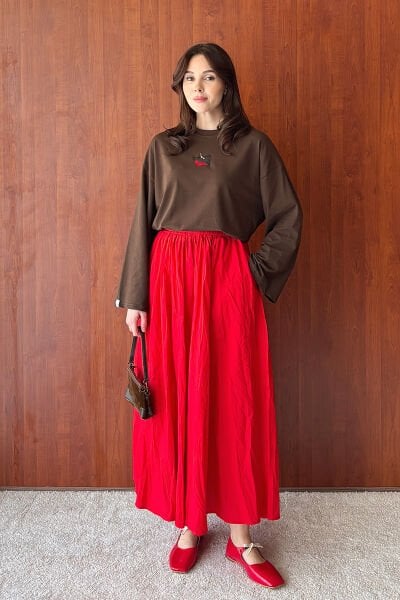 Acı Kahve Nakışlı Body & Kırmızı Kraşlı Balon Etek Takım