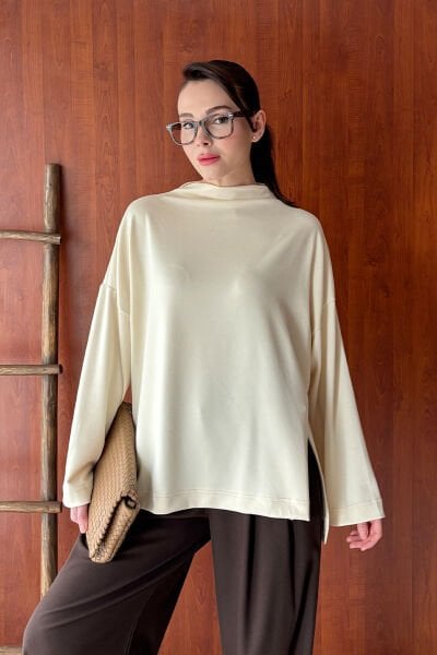 Krem Oysho Dik Yaka Bluz