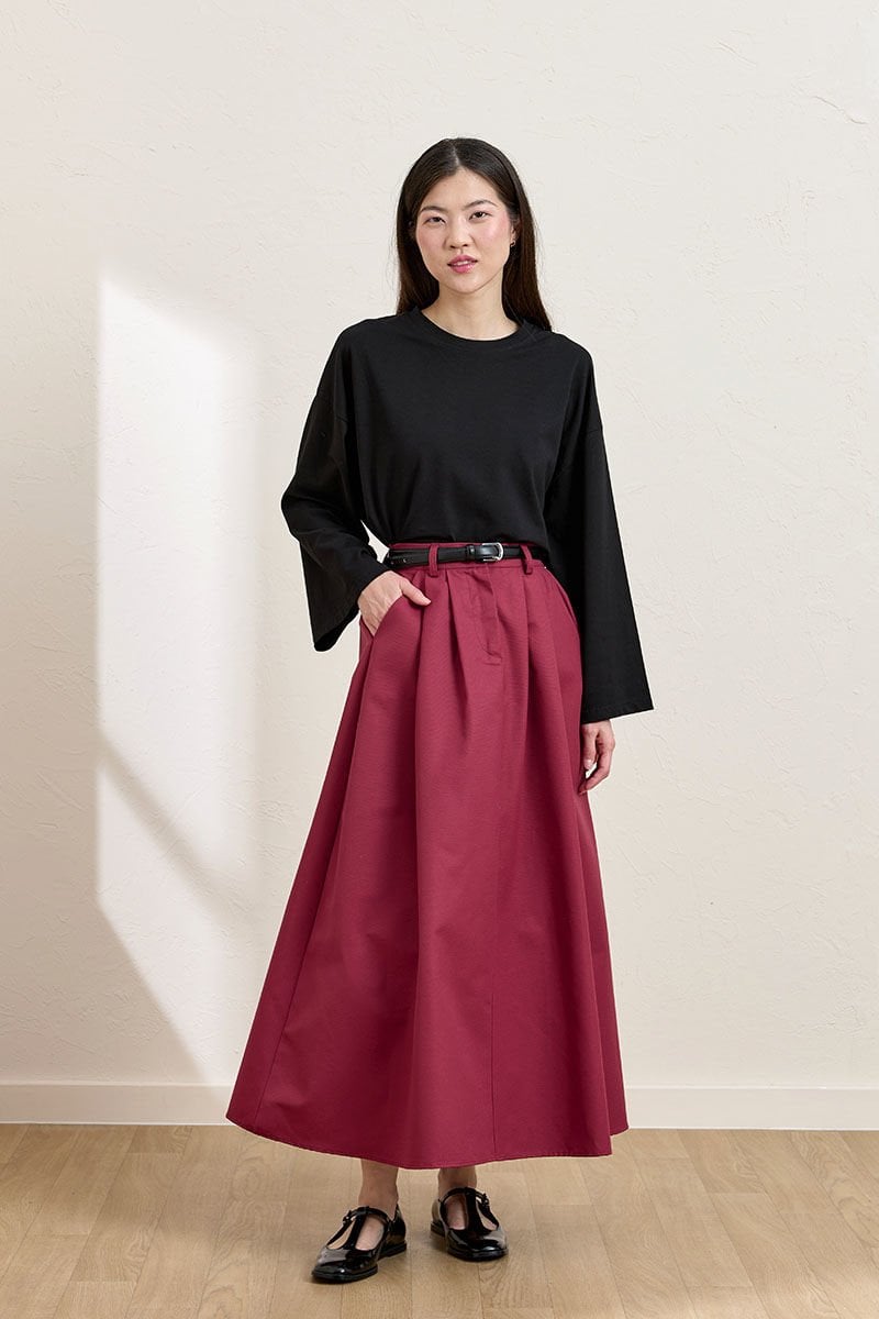 Bordo keten Tek Düğmeli Etek & Siyah Body Takım