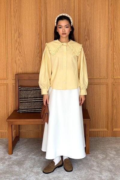 Tereyağ Sarısı Yakası Fırfırlı Crop Gömlek & Ekru Scuba Etek Takım