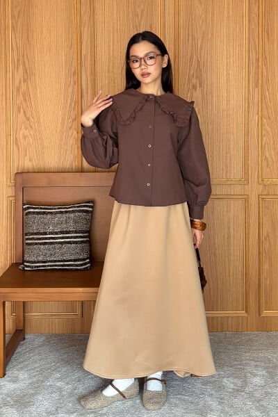 Acı Kahve Yakası Fırfırlı Crop Gömlek & Karamel Scuba Etek Takım