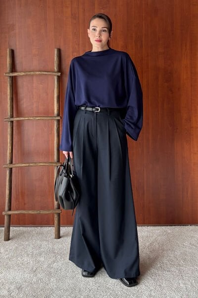 Lacivert Oysho Dik Yaka Bluz & Siyah Pile Detay Palazzo Pantolon