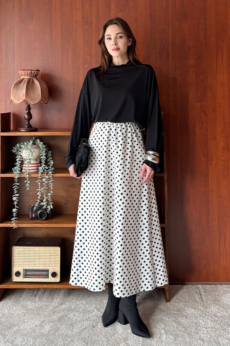 Beyaz Siyah Puantiyeli Keten Kloş Etek