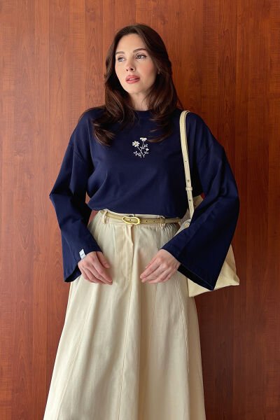 Lacivert Nakışlı Body