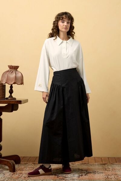 Ekru Süprem Polo Yaka Body & Siyah Pile Detay Etek Takım