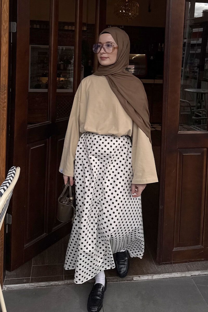 Beyaz Siyah Puantiyeli Keten Kloş Etek