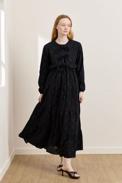 Siyah Fistolu Müslin Kat Etek