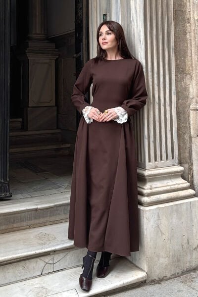 Acı Kahve Krep Korsaj Detay Elbise