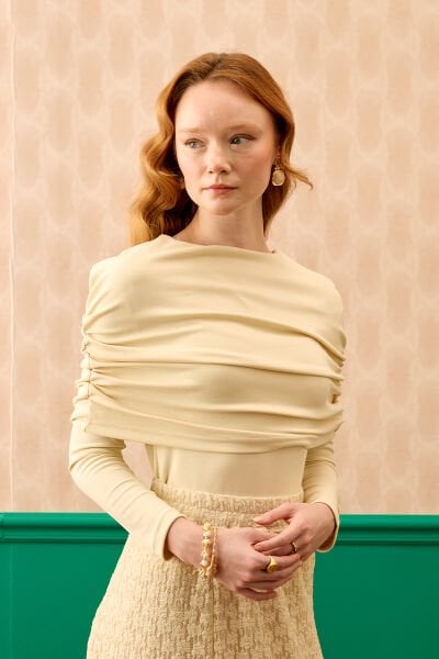 Krem Oysho Büzgü Detaylı Bluz