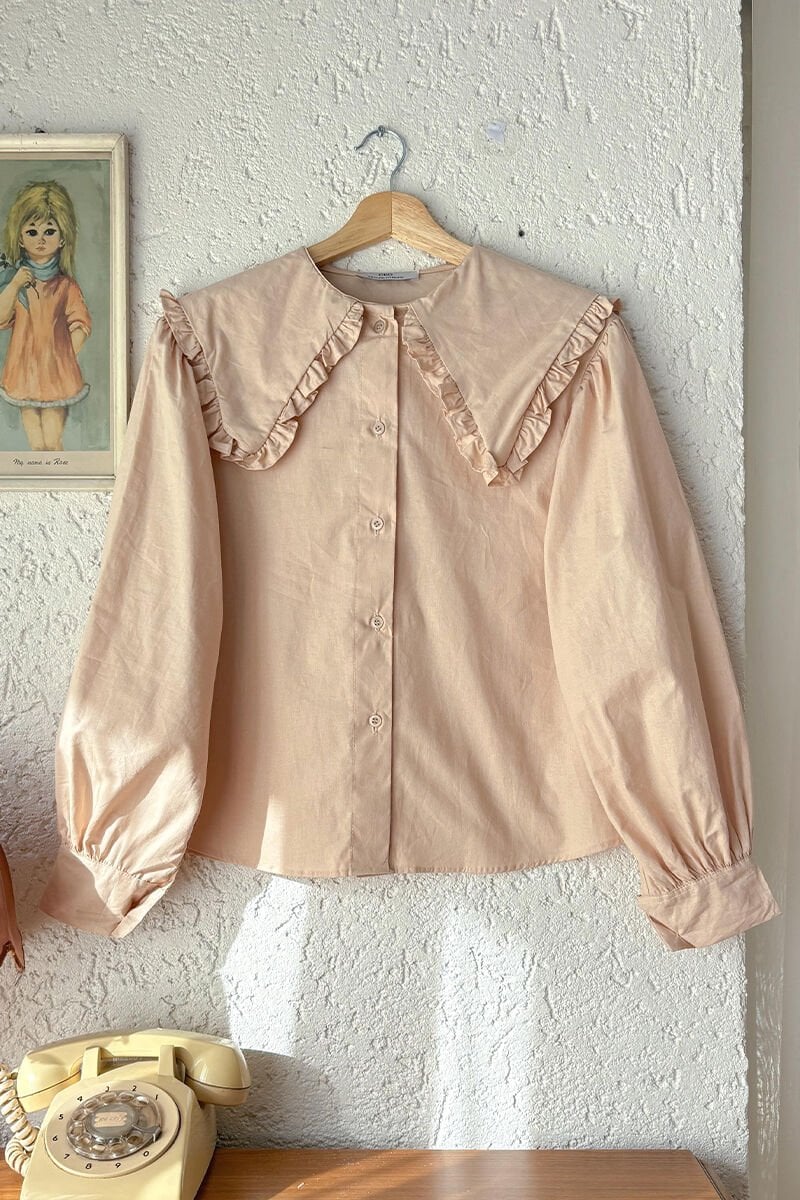 Krem Yakası Fırfırlı Crop Gömlek