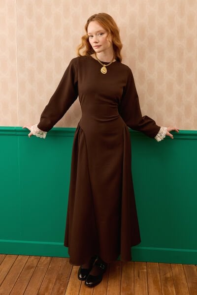 Acı Kahve Krep Korsaj Detay Elbise