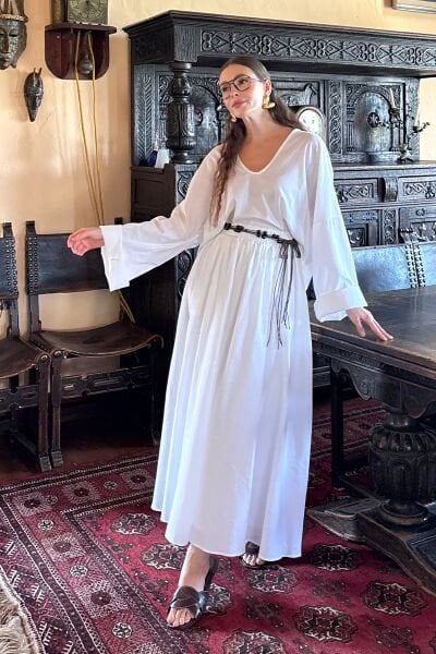 Beyaz Organik Keten V Yaka Bluz & Beyaz Organik Keten Balon Etek Takım