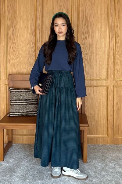 Lacivert Body & Zümrüt Pötikare Fırfır Detay Poliviskon Etek Takım