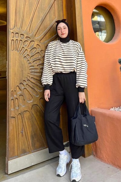 Siyah Çizgili Sweat & Şalvar Pantolon Takım