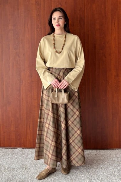 Vizon Ekose Pamuk Saten Kloş Etek & Bej Body Takım