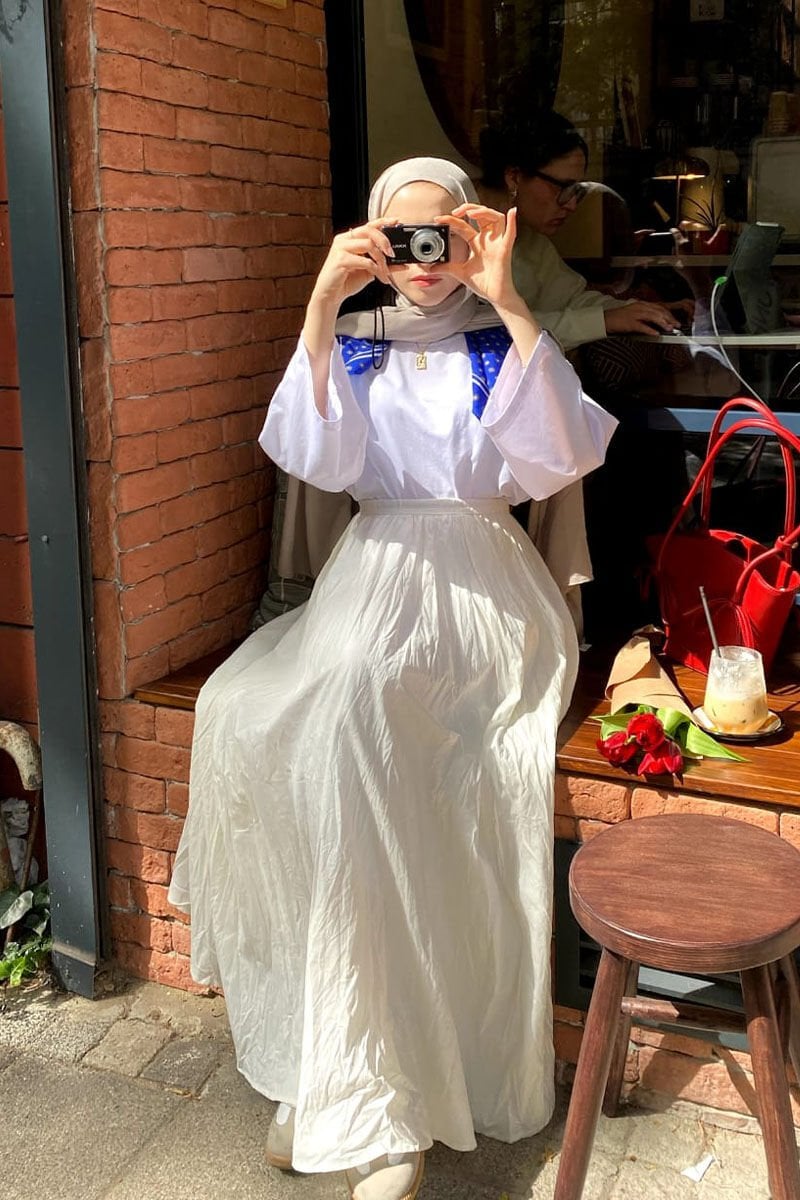 Ekru Body & Beyaz Kraşlı Balon Etek Takım