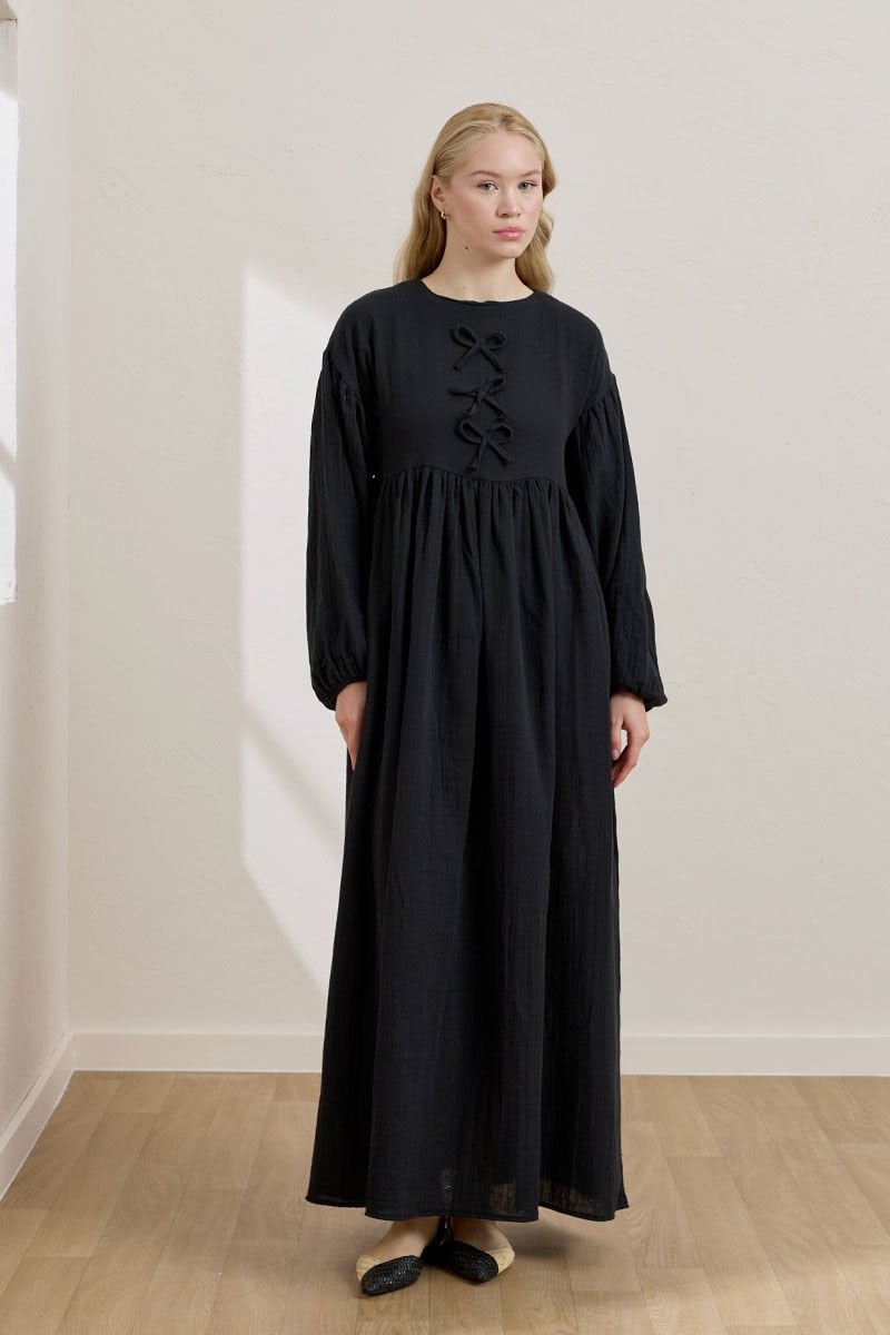 Siyah Müslin Fiyonklu Belroba Elbise