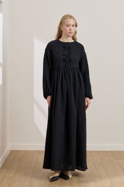 Siyah Müslin Fiyonklu Belroba Elbise
