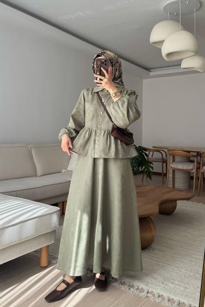 Çağla Yeşili Jakarlı Gömlek Etek Takım / Sema Tektaş