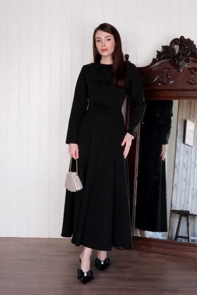 Siyah Fiyonk Detay Krep Elbise