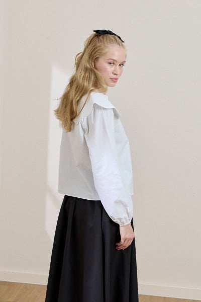 Beyaz Papatya Yaka Crop Gömlek