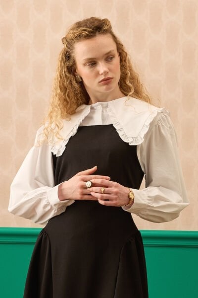 Ekru Yakası Fırfırlı Crop Gömlek