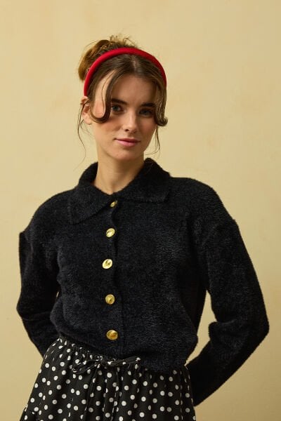 Siyah Polo Yaka Peluş Hırka