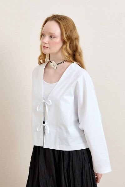 Beyaz 2 Fiyonklu Ceket