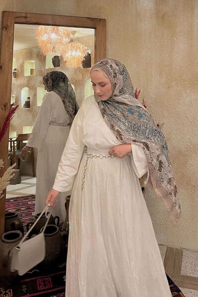 Ekru Body & Beyaz Kraşlı Balon Etek Takım