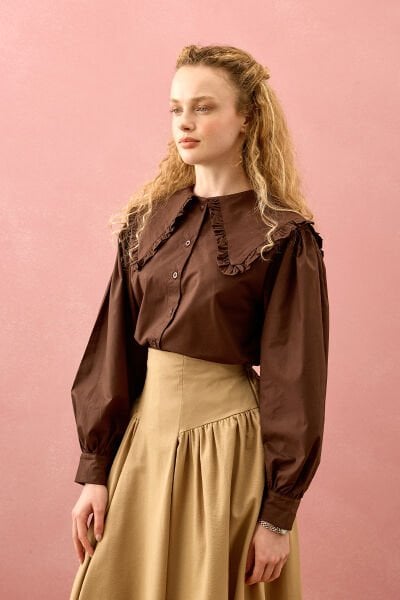 Acı Kahve Yakası Fırfırlı Crop Gömlek