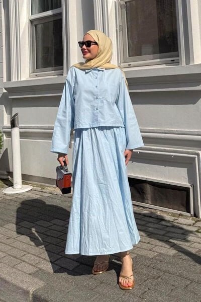 Soft Mavi Tek Cepli Crop Gömlek &  Soft Mavi Kraşlı Balon Etek / Şule Küpeli