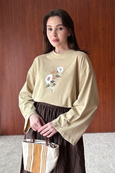 Bej Papatya Baskılı Basic Body