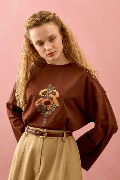 Açık Kahve Ay Çiçeği Baskılı Basic Body