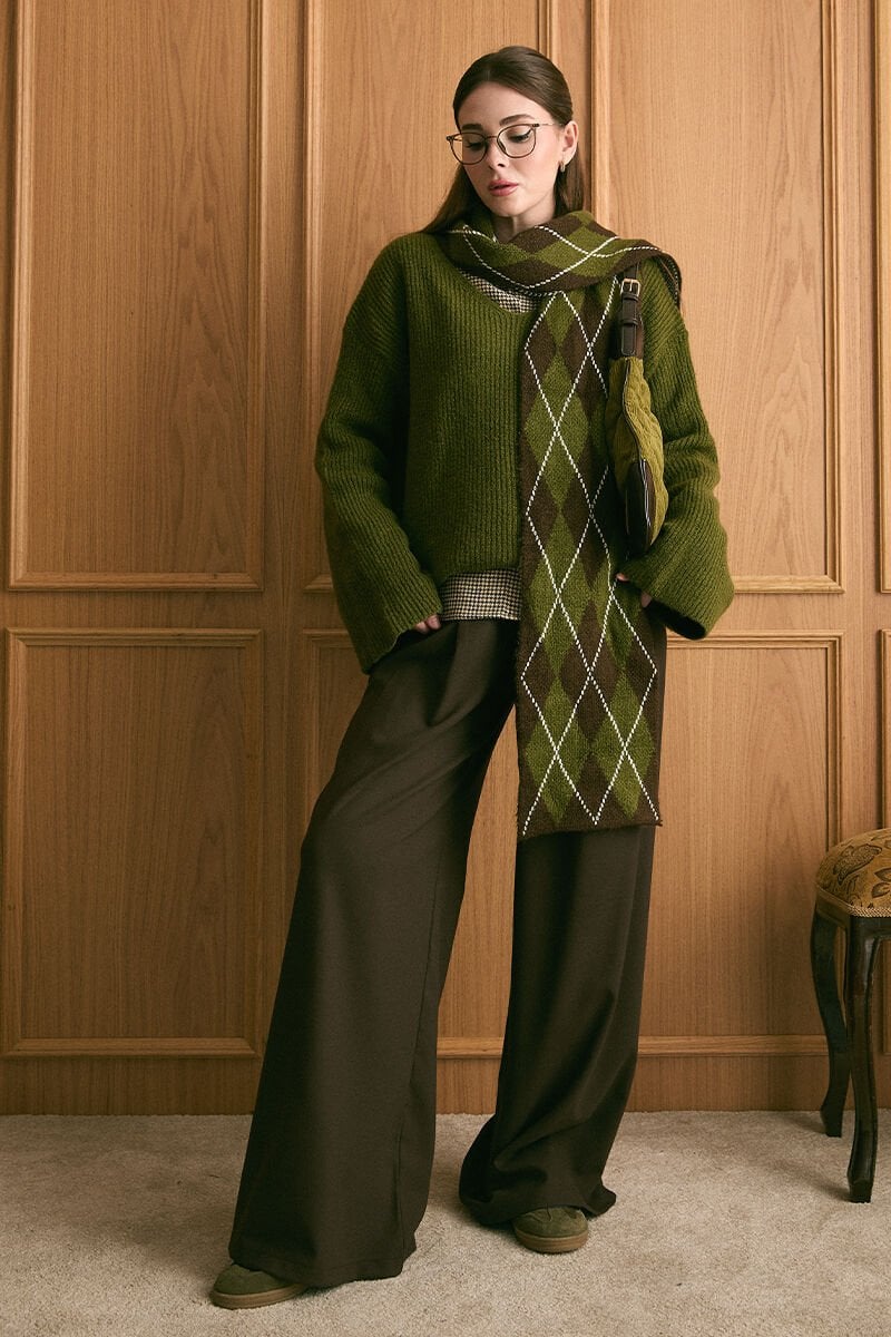 Zeytin Yeşili V Yaka Triko Kazak & Acı Kahve Pile Detay Palazzo Pantolon Takım