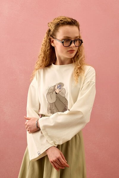 Ekru Kız Baskılı Basic Body