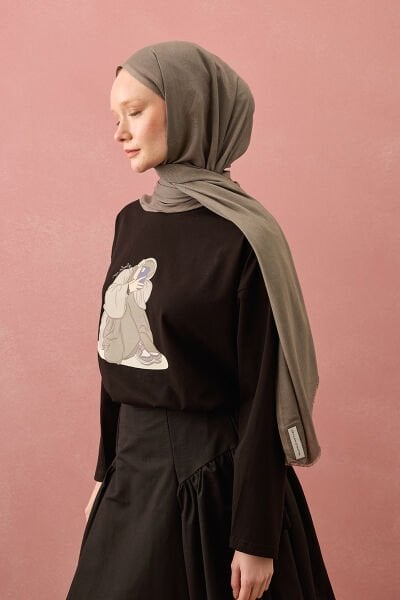 Siyah Kız Baskılı Basic Body