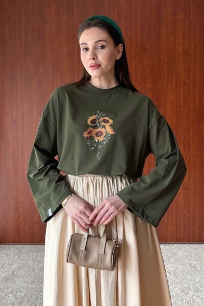 Haki Ay Çiçeği Baskılı Basic Body