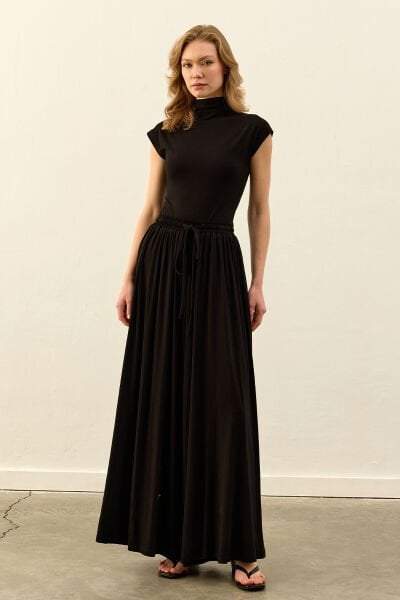 Siyah Viskon Dökümlü Pantolon