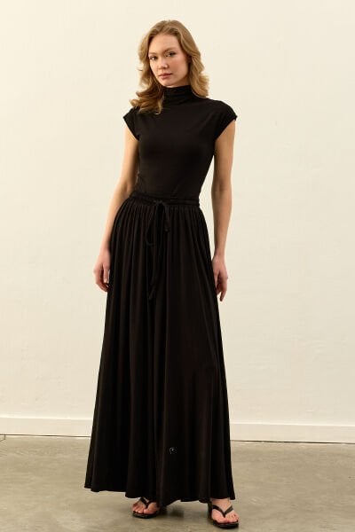 Siyah Viskon Dökümlü Pantolon