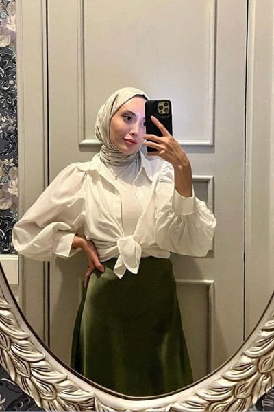 Beyaz Klasik Yaka Crop Gömlek I RİMELAŞKINA